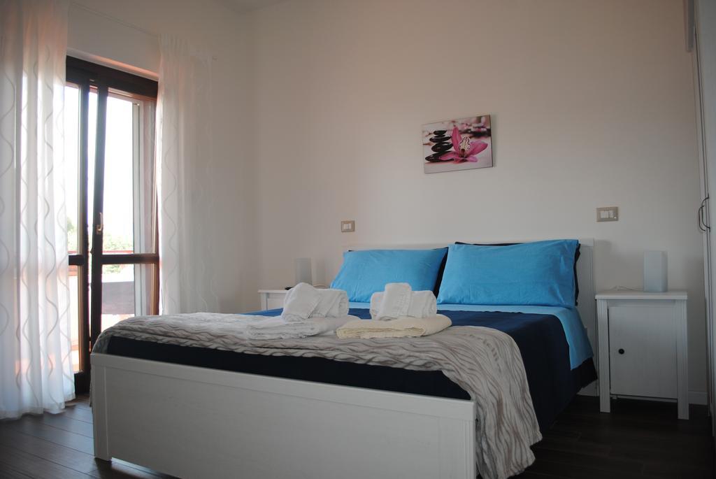 Annavi Bed and Breakfast Bari Exteriör bild