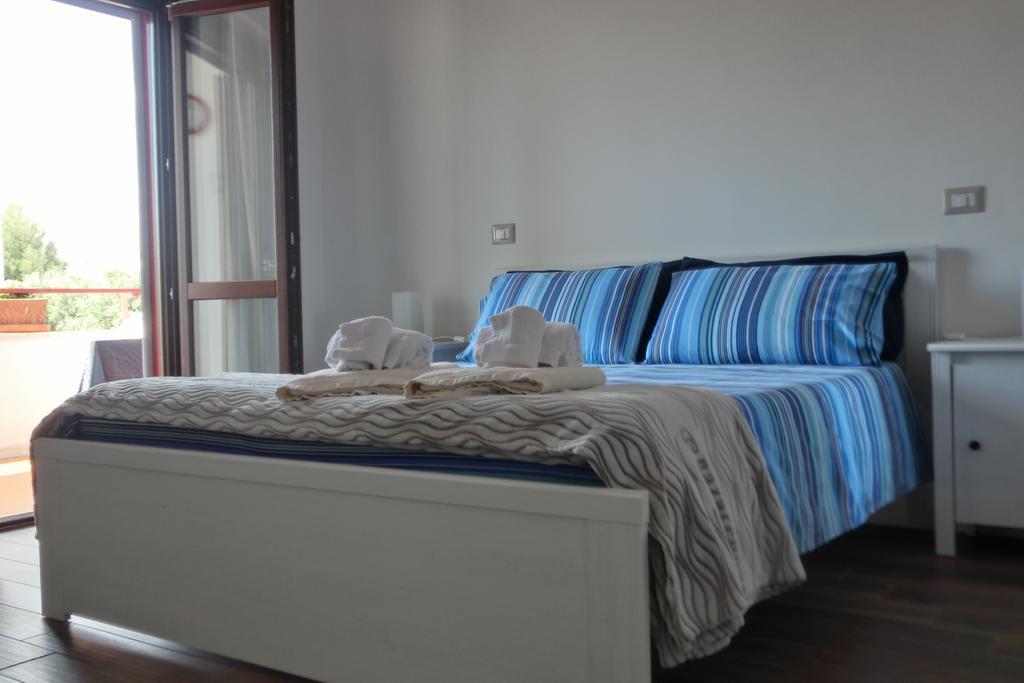 Annavi Bed and Breakfast Bari Exteriör bild